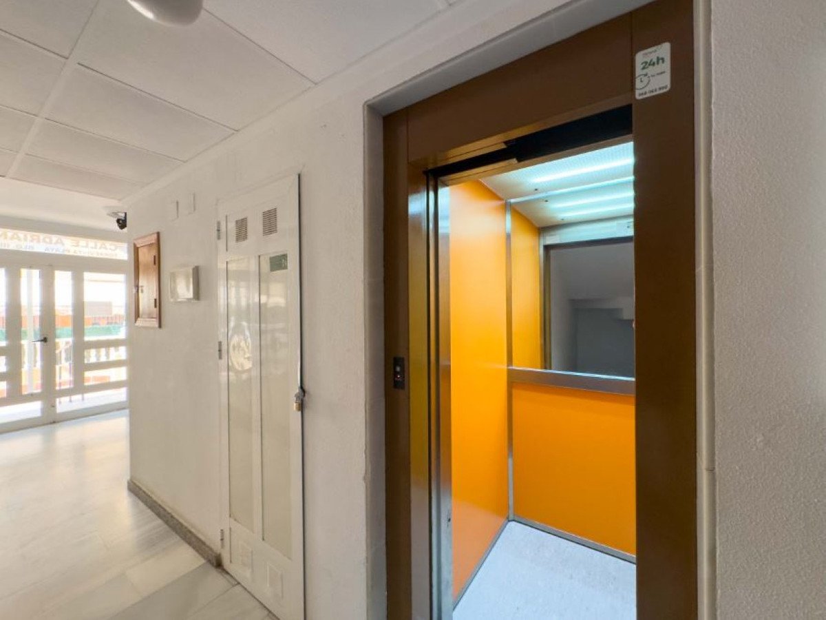 1 Bed Middle Floor Apartment in La Mata
