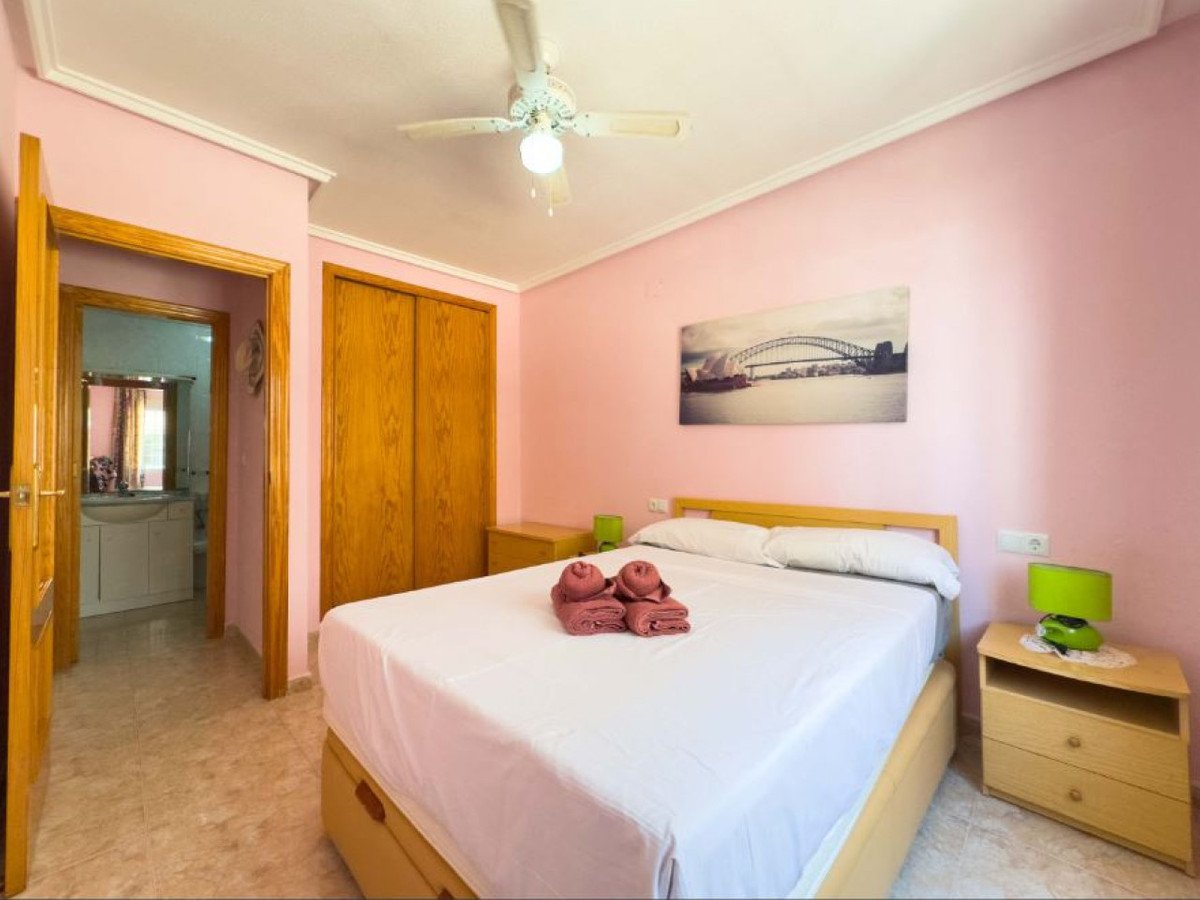 1 Bed Middle Floor Apartment in La Mata