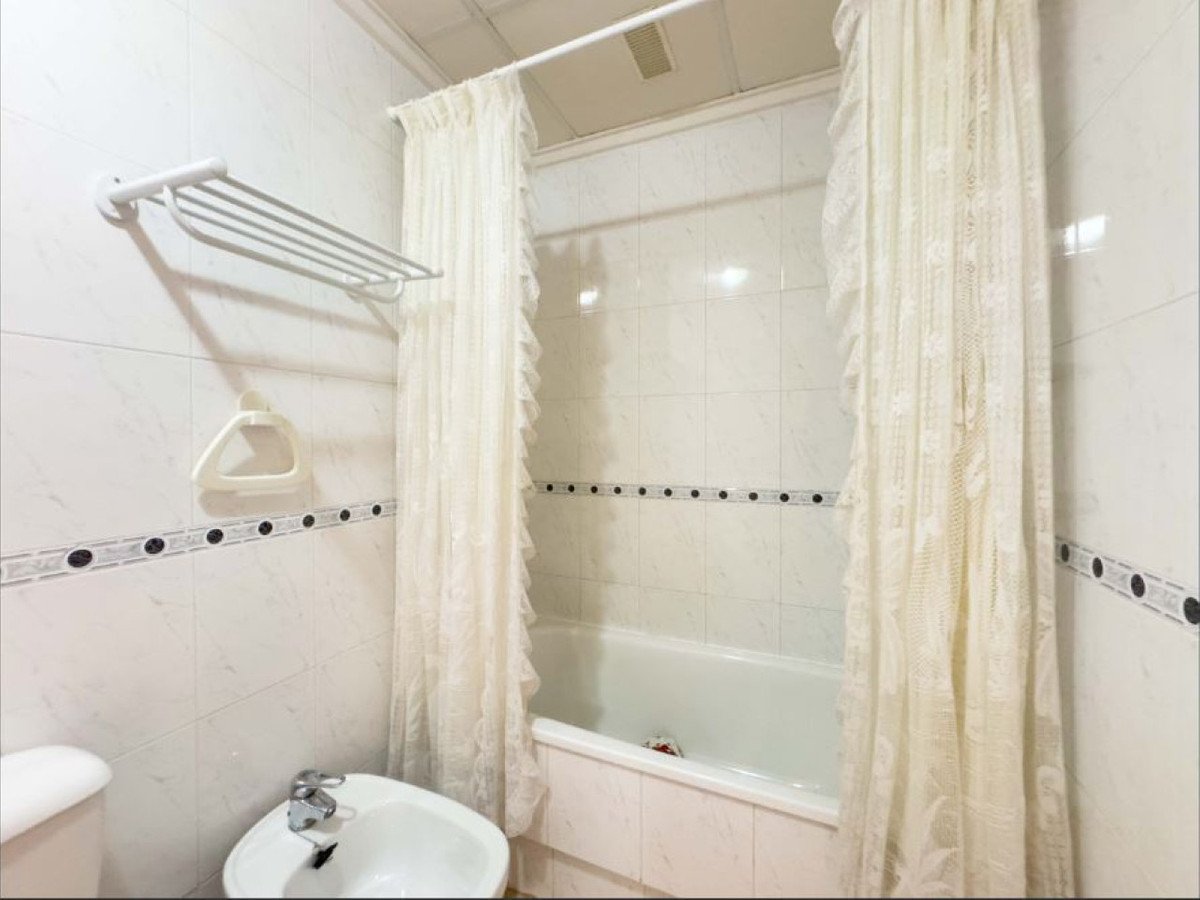 1 Bed Middle Floor Apartment in La Mata