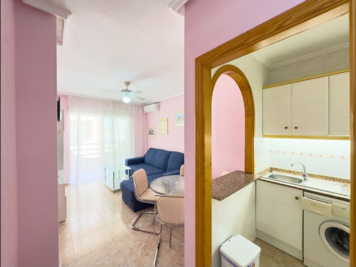 1 Bed Middle Floor Apartment in La Mata