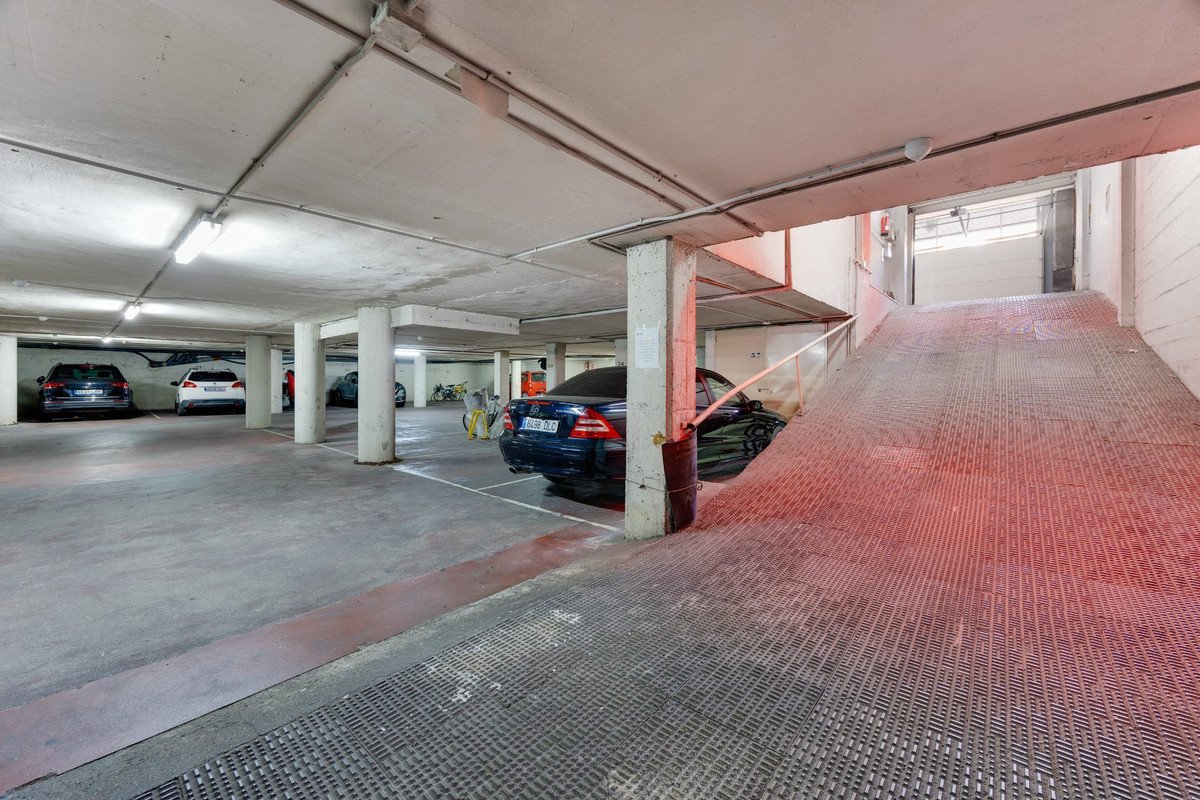 1 Bed Middle Floor Apartment in Parque de las Naciones