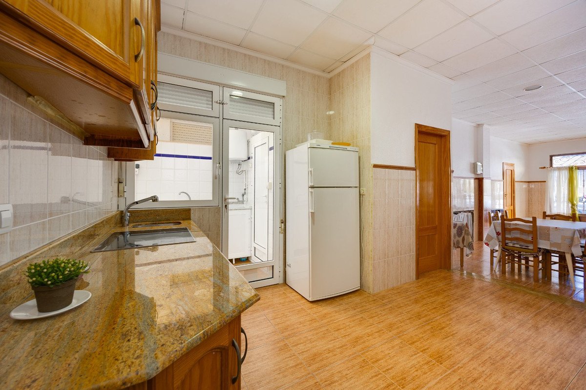 3 Bed Ground Floor Apartment in Playa Del Cura