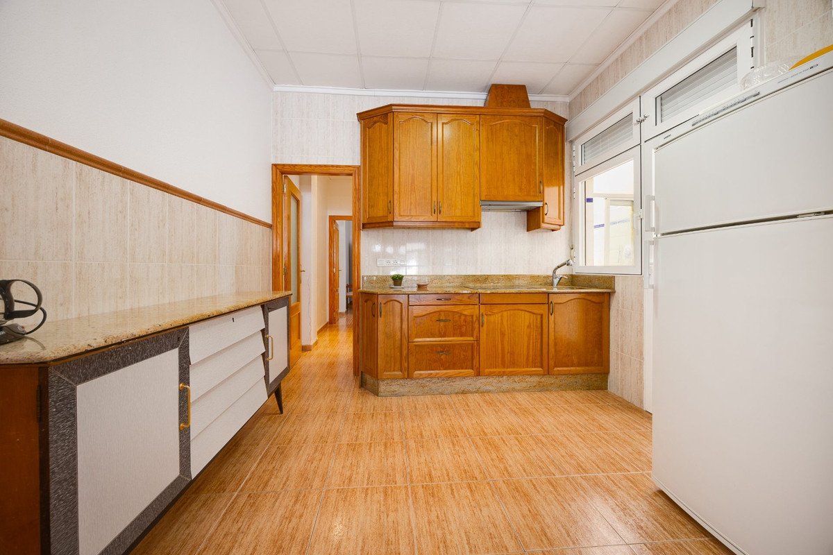 3 Bed Ground Floor Apartment in Playa Del Cura