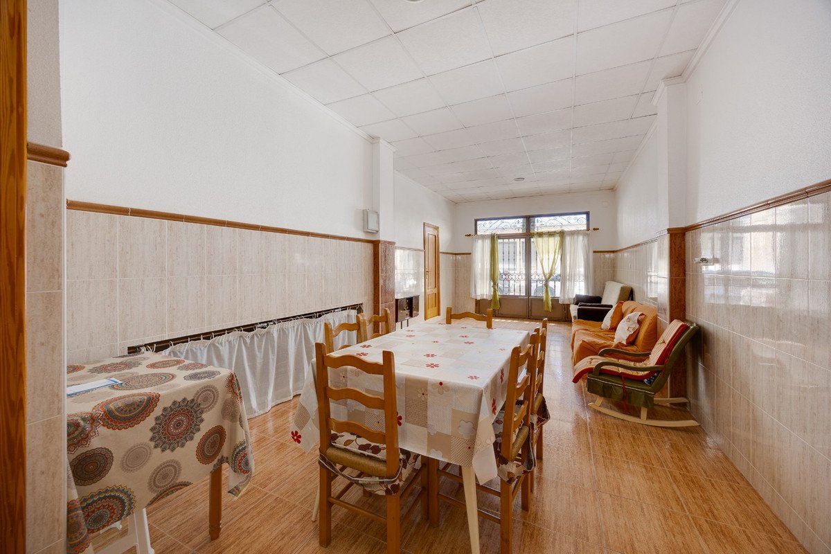 3 Bed Ground Floor Apartment in Playa Del Cura