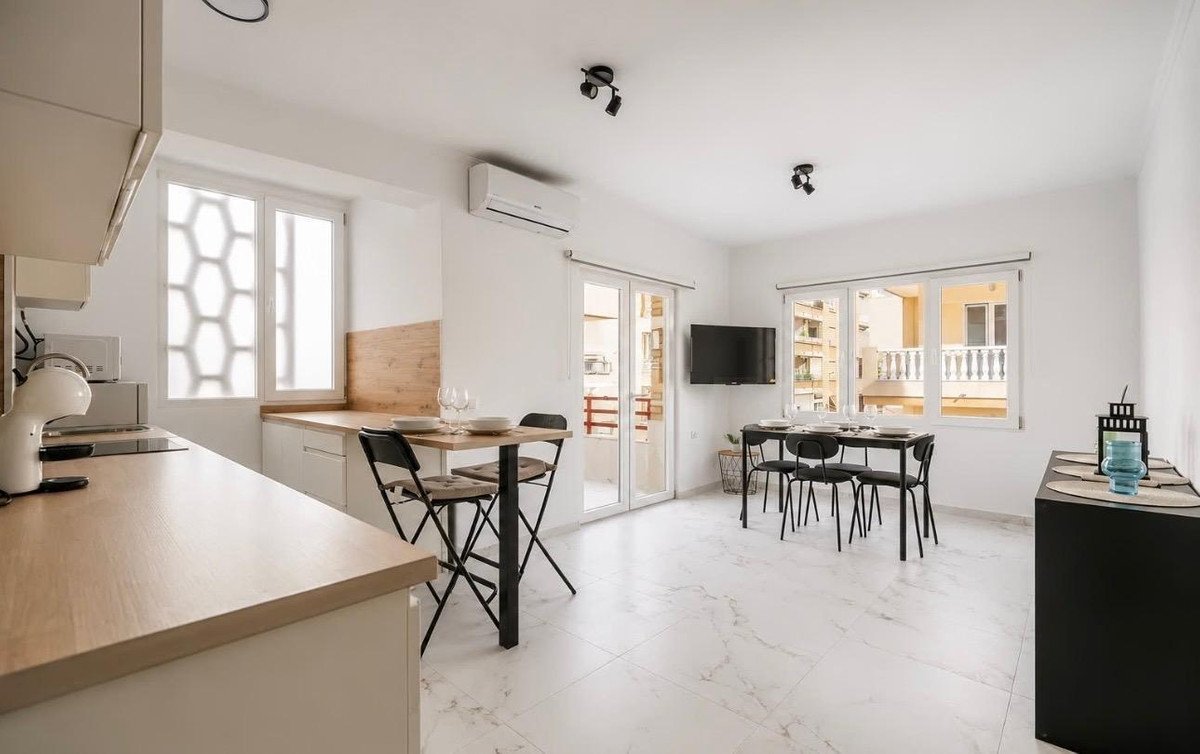 2 Bed Middle Floor Apartment in Playa Del Cura