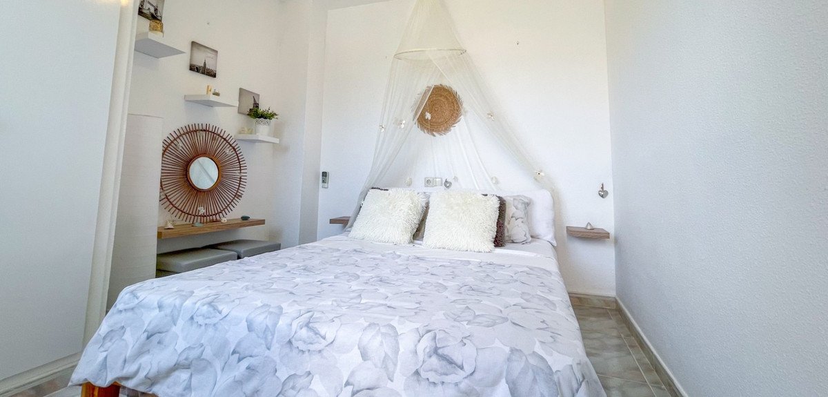 2 Bed Townhouse in Torrevieja