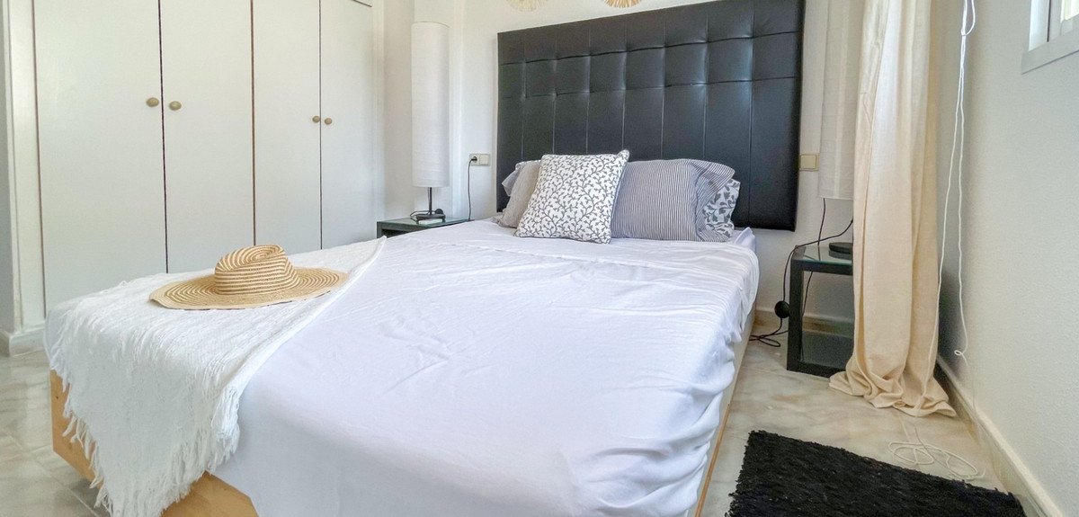 2 Bed Townhouse in Torrevieja