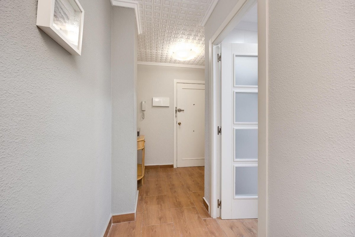 2 Bed Middle Floor Apartment in Torrevieja