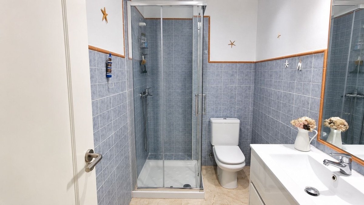 1 Bed Middle Floor Apartment in Casares Playa