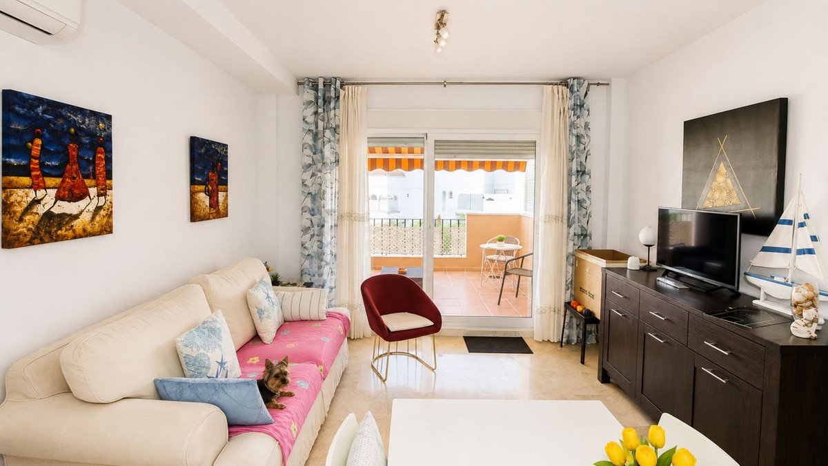 1 Bed Middle Floor Apartment in Casares Playa