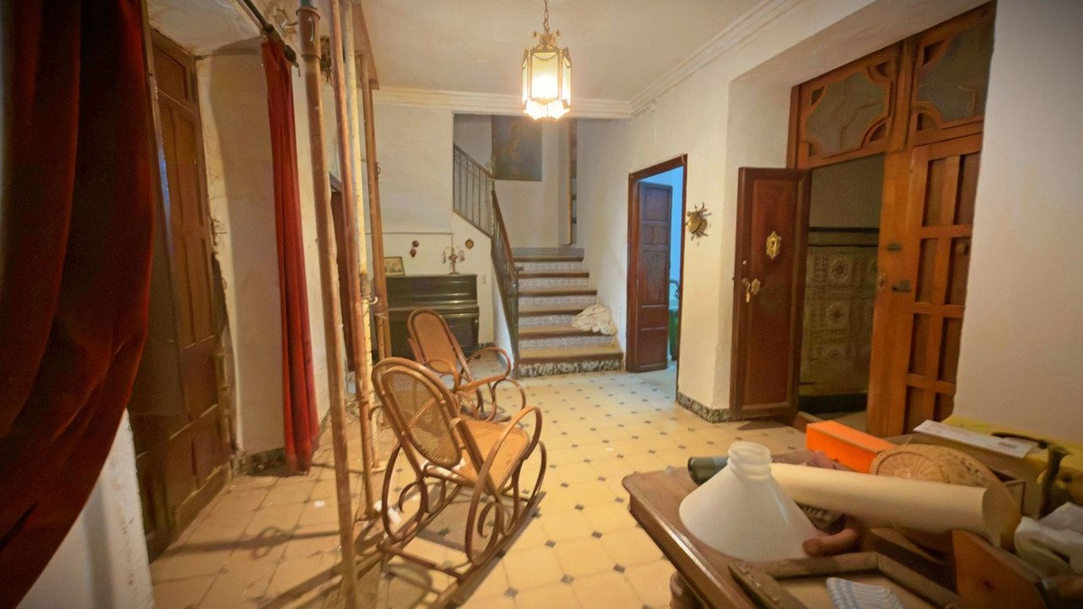 4 Bed Townhouse in Alameda