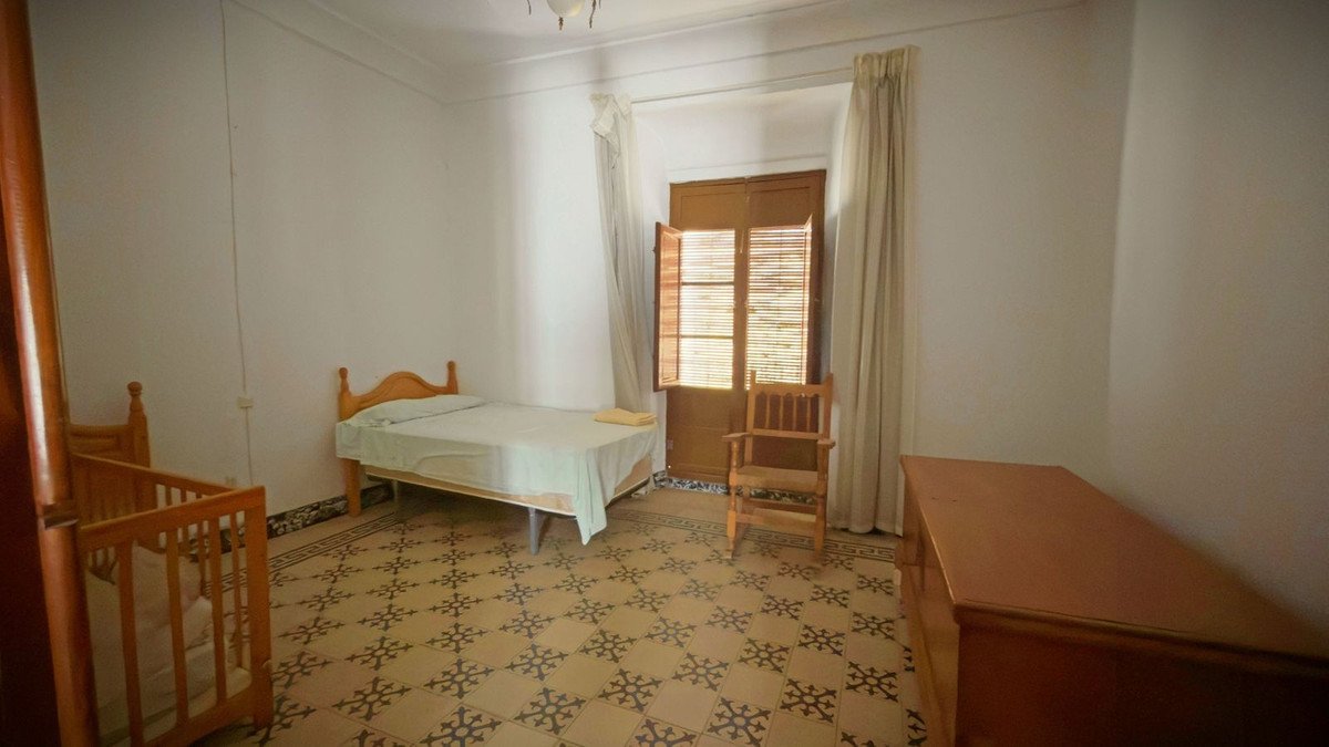 4 Bed Townhouse in Alameda