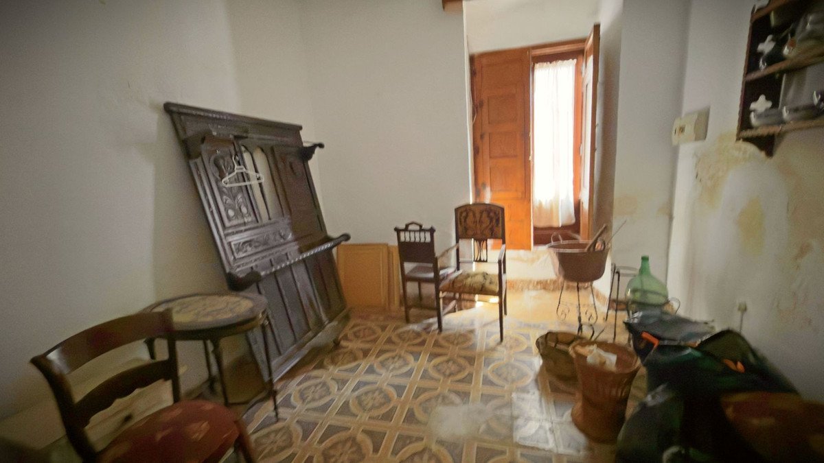 4 Bed Townhouse in Alameda