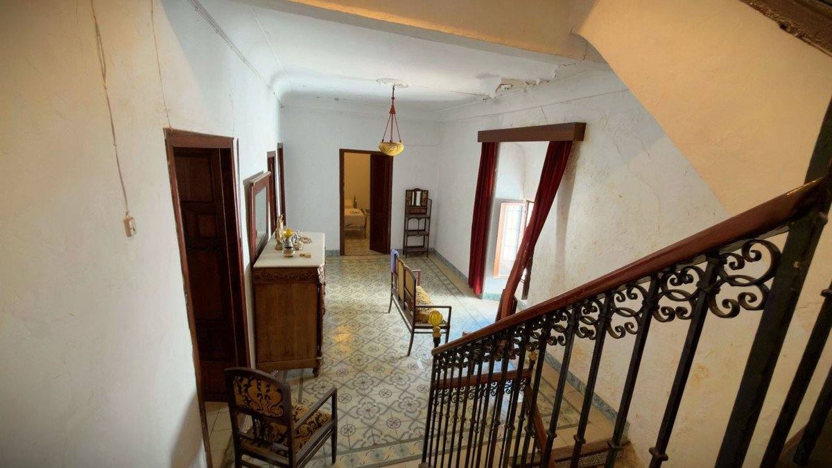 4 Bed Townhouse in Alameda