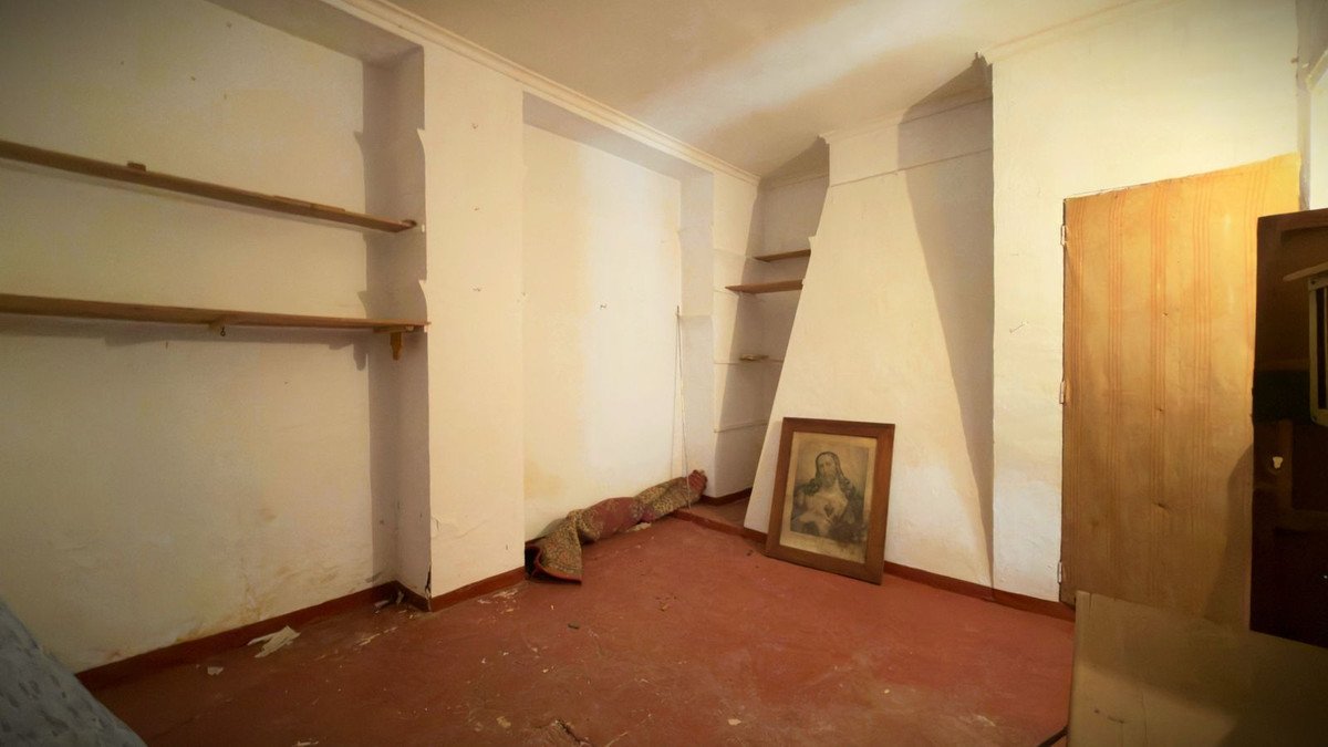 4 Bed Townhouse in Alameda