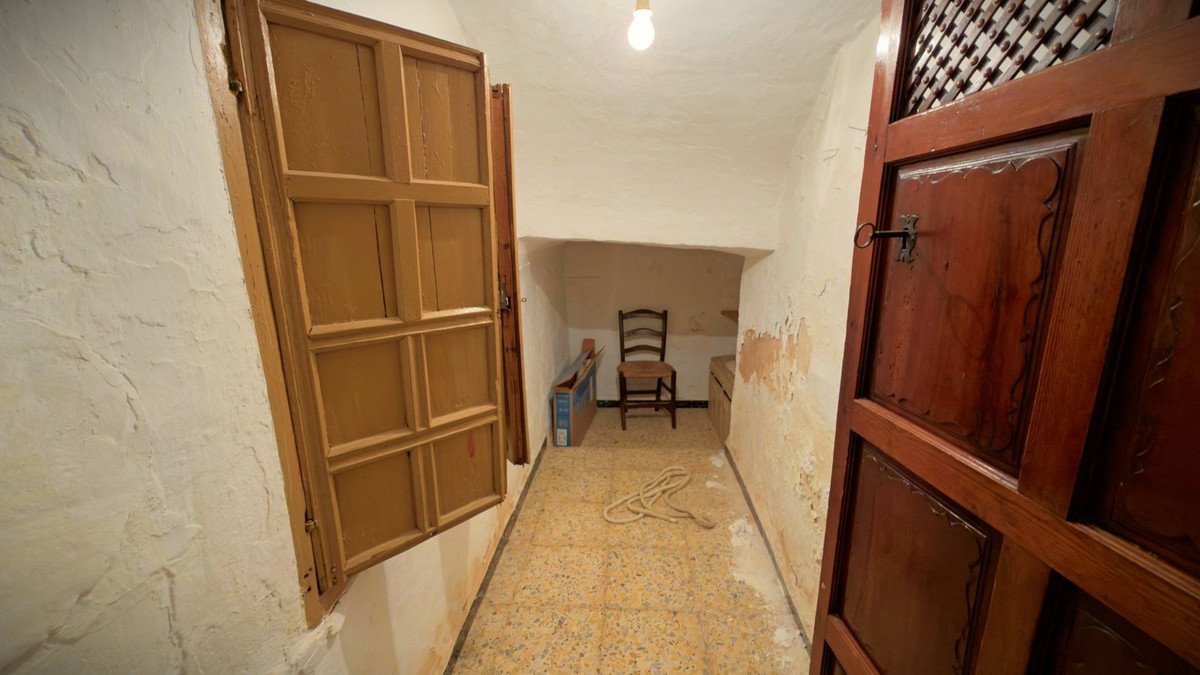 4 Bed Townhouse in Alameda