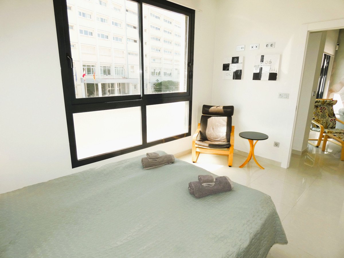 3 Bed Middle Floor Apartment in Torrevieja