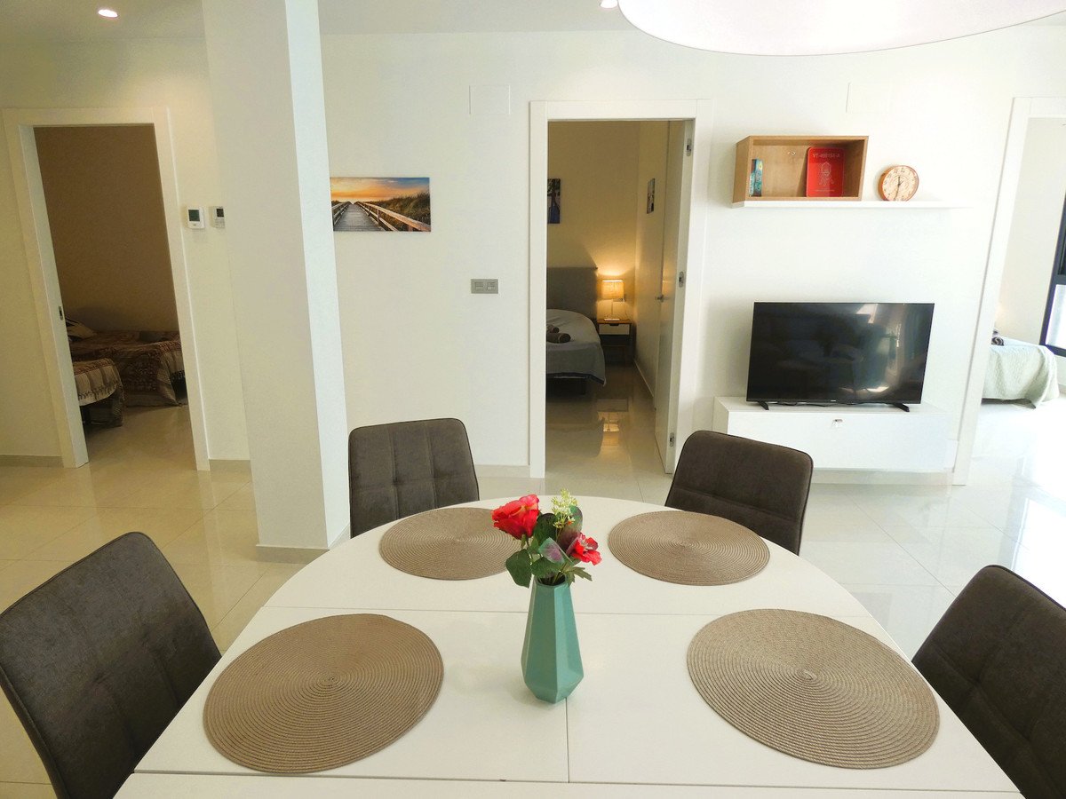 3 Bed Middle Floor Apartment in Torrevieja