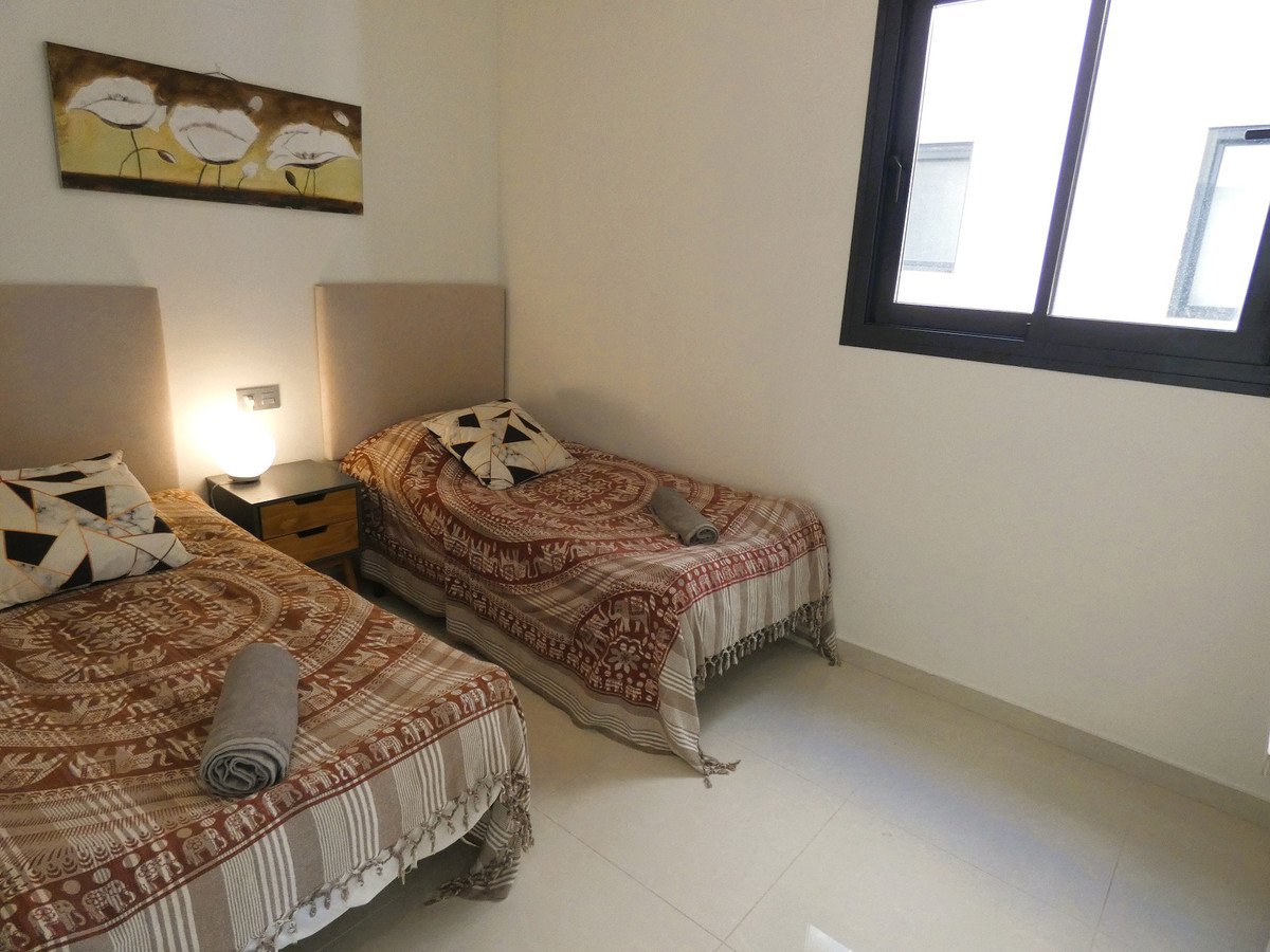 3 Bed Middle Floor Apartment in Torrevieja