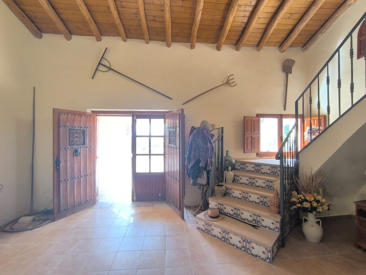 4 Bed Detached Villa in Chinorlet