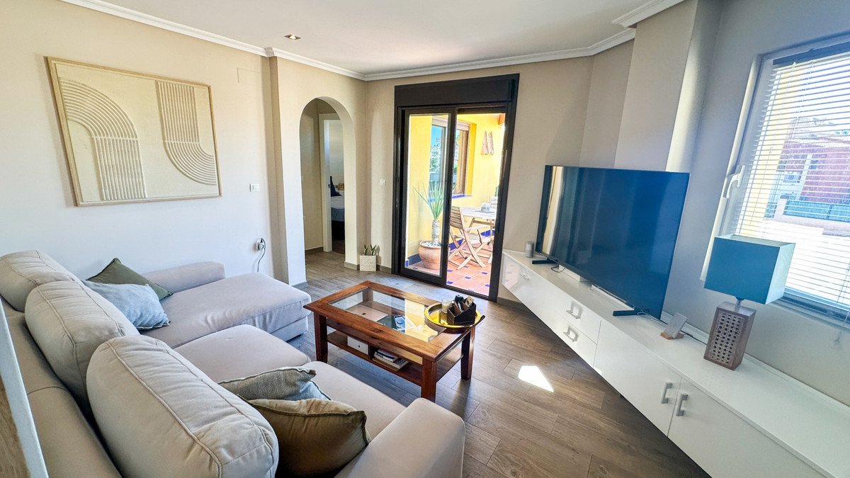2 Bed Bungalow in Los Altos