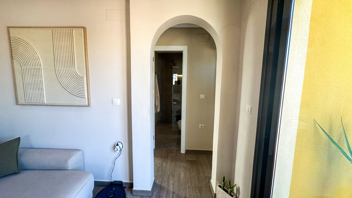 2 Bed Bungalow in Los Altos