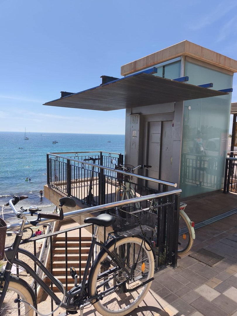 3 Bed Top Floor Apartment in Punta Prima