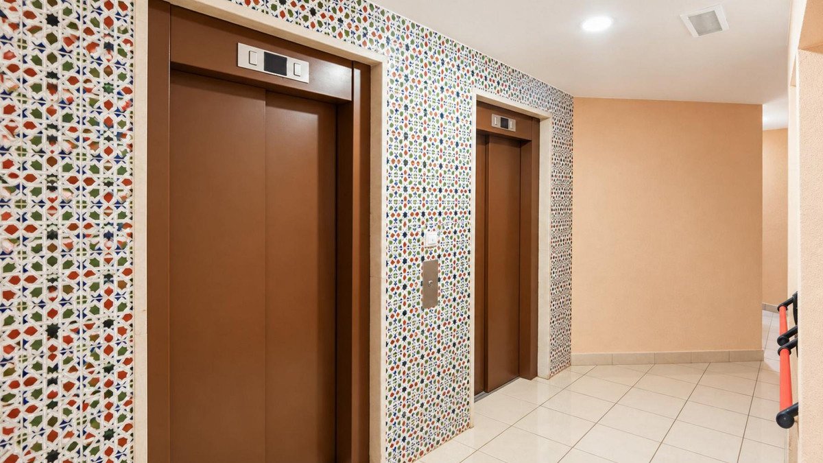 2 Bed Middle Floor Apartment in Playa de los Locos
