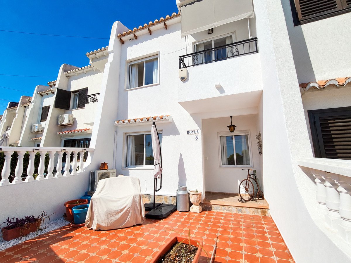3 Bed Townhouse in Los Balcones