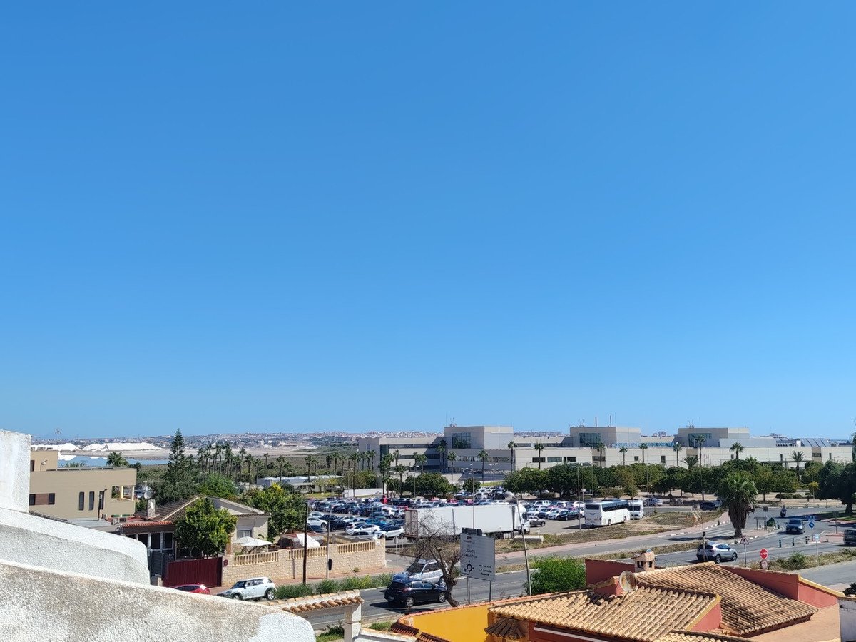 3 Bed Townhouse in Los Balcones