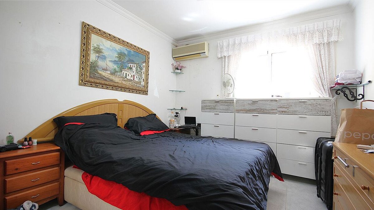 5 Bed Townhouse in Benidoleig