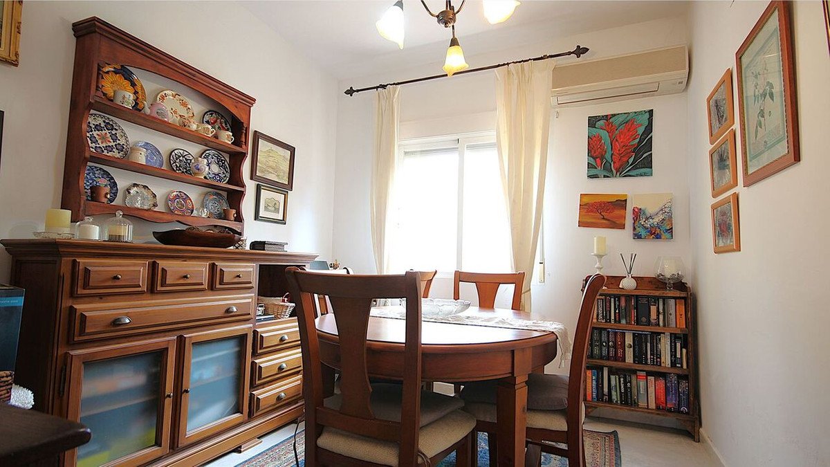 5 Bed Townhouse in Benidoleig