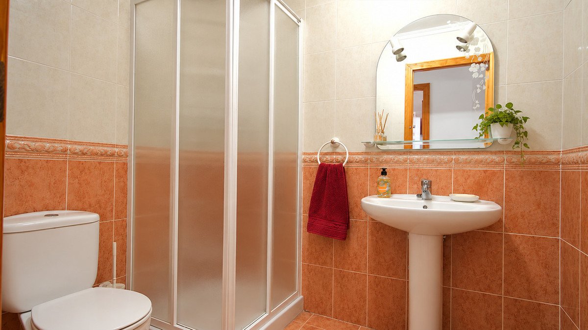 5 Bed Townhouse in Benidoleig