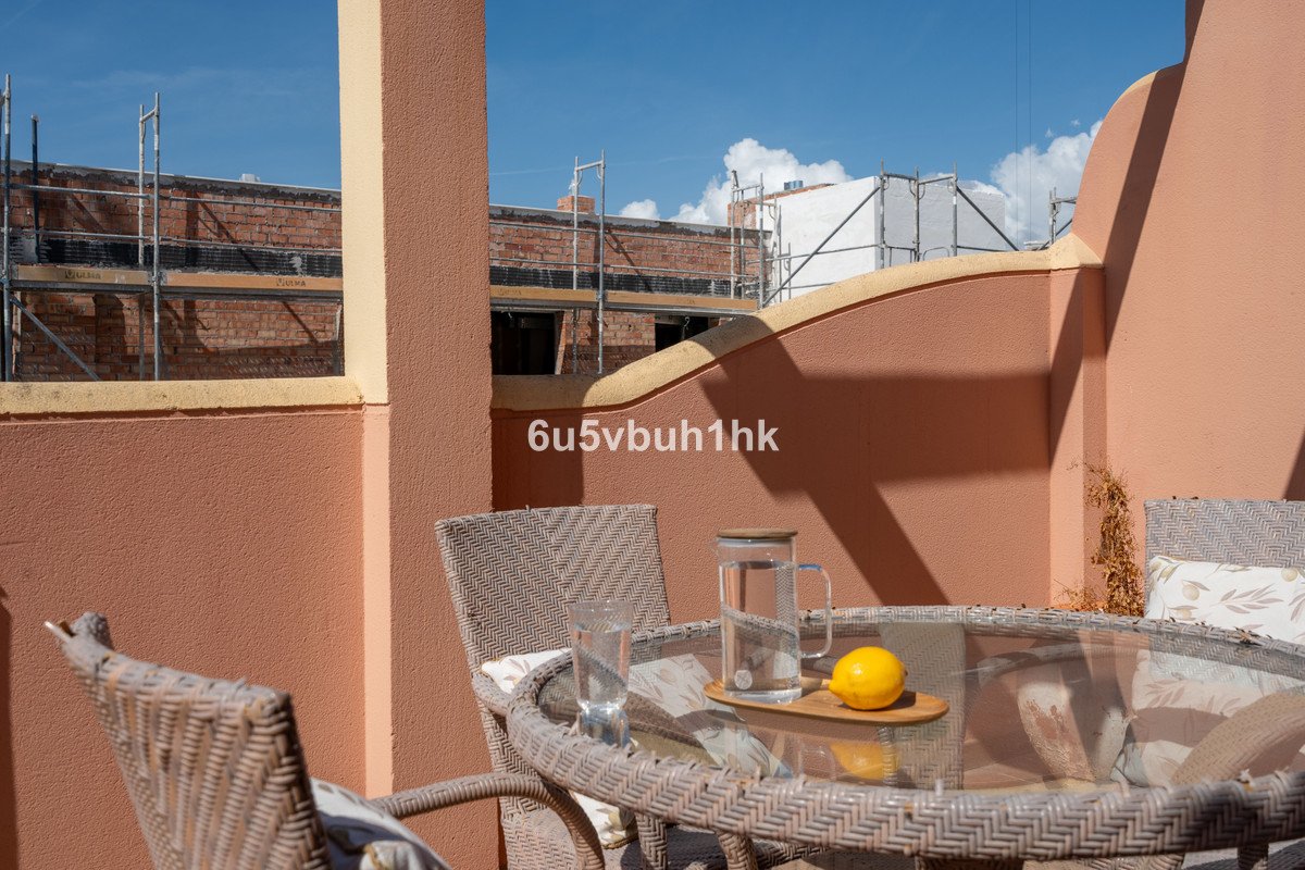 1 Bed Penthouse in Las Lagunas