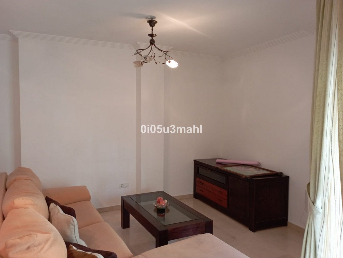 2 Bed Middle Floor Apartment in La Trinidad