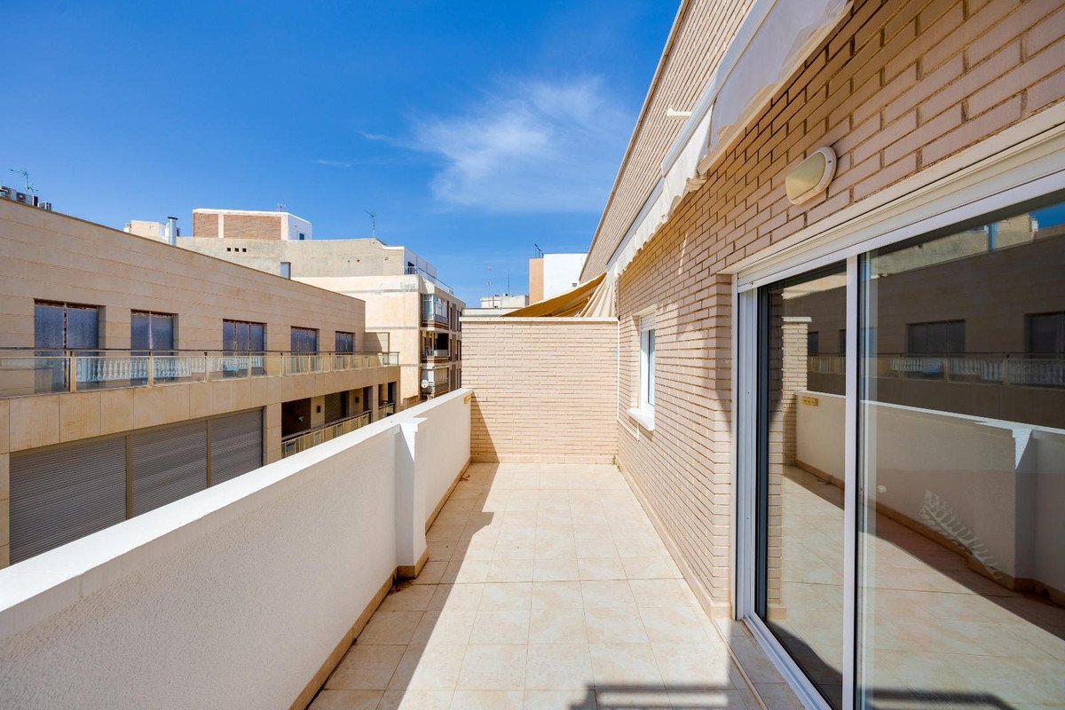 3 Bed Penthouse in Torrevieja