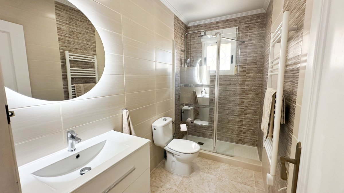 4 Bed Townhouse in Los Altos