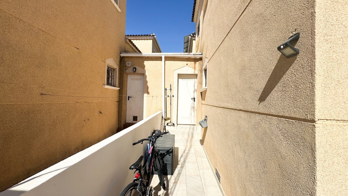 4 Bed Townhouse in Los Altos