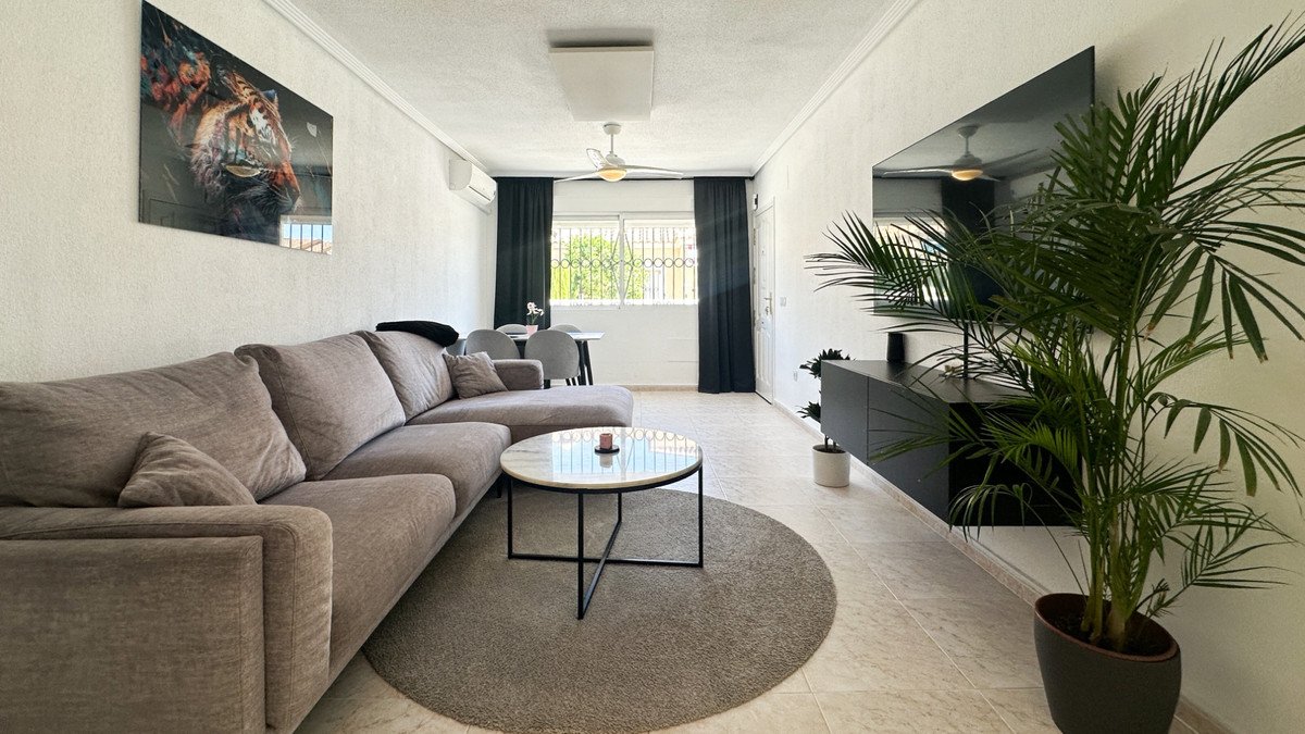 4 Bed Townhouse in Los Altos