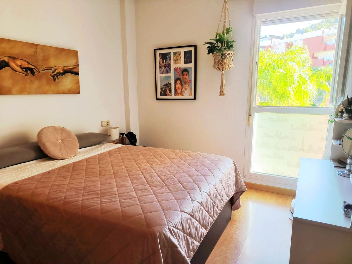 2 Bed Middle Floor Apartment in Arroyo de la Miel