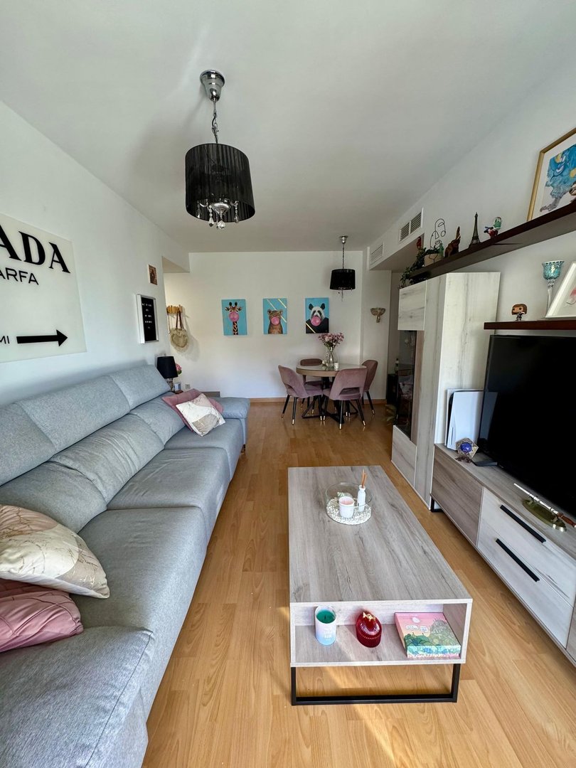 2 Bed Middle Floor Apartment in Arroyo de la Miel