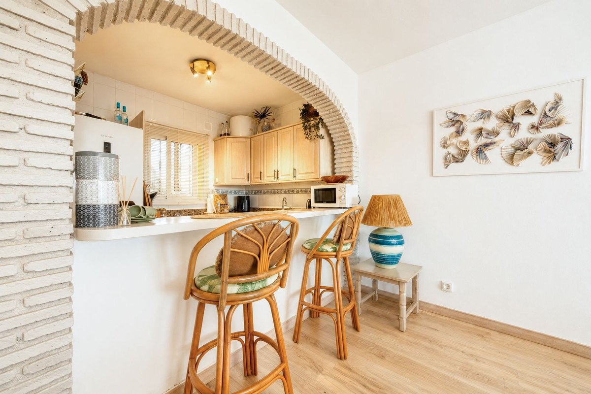 2 Bed Ground Floor Apartment in Riviera del Sol