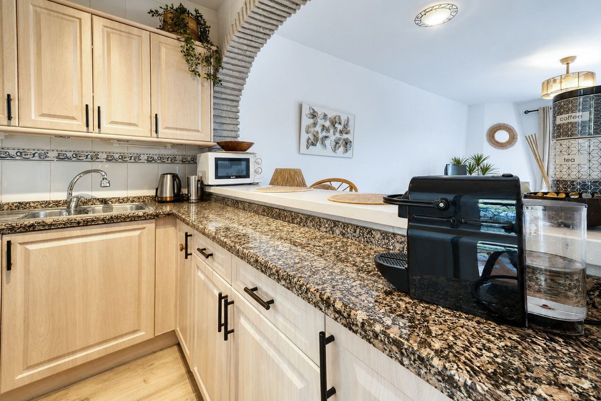 2 Bed Ground Floor Apartment in Riviera del Sol