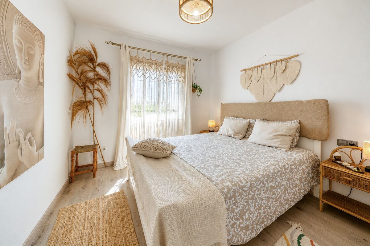 2 Bed Ground Floor Apartment in Riviera del Sol