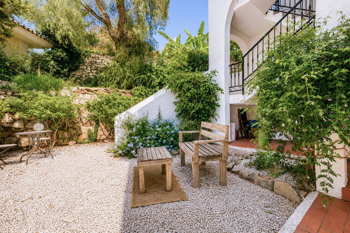 2 Bed Ground Floor Apartment in Riviera del Sol