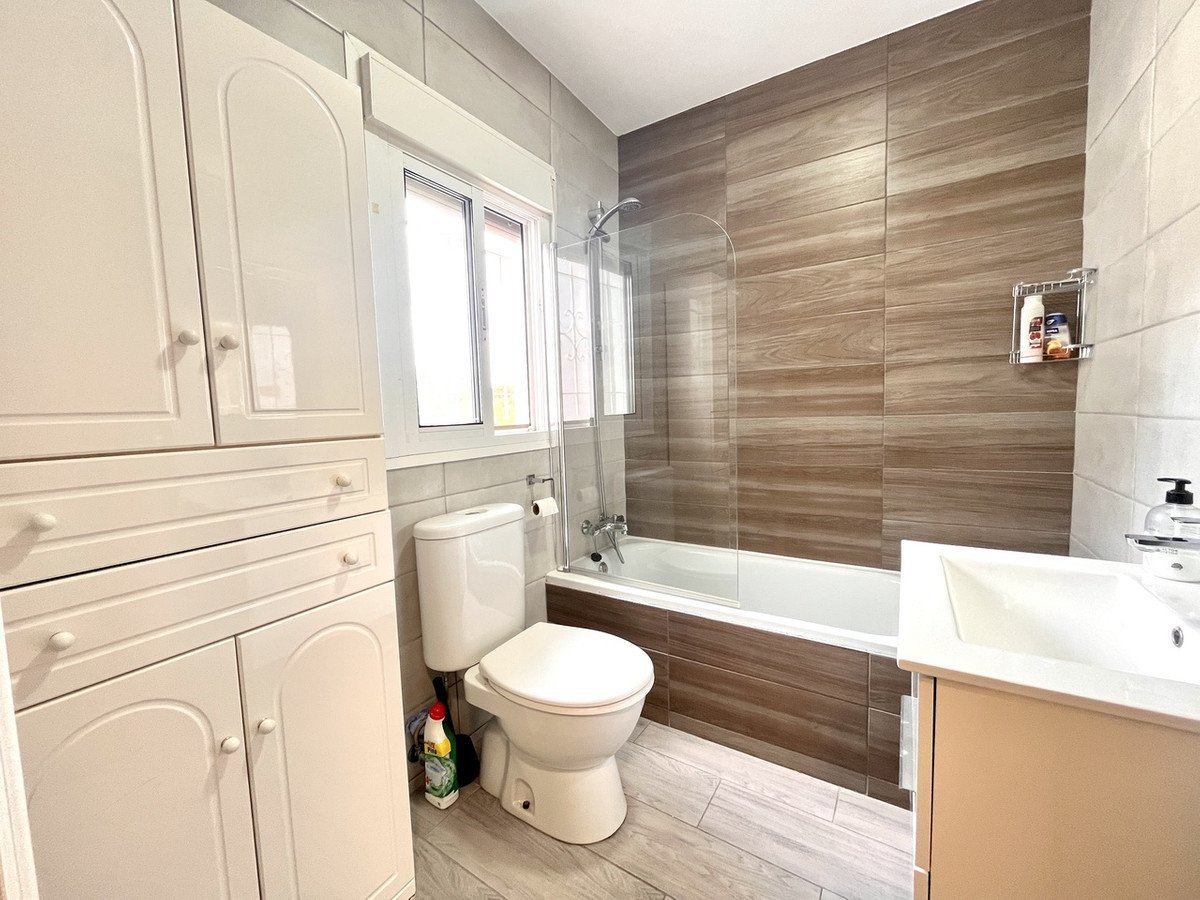 3 Bed Detached Villa in Pinar de Campoverde