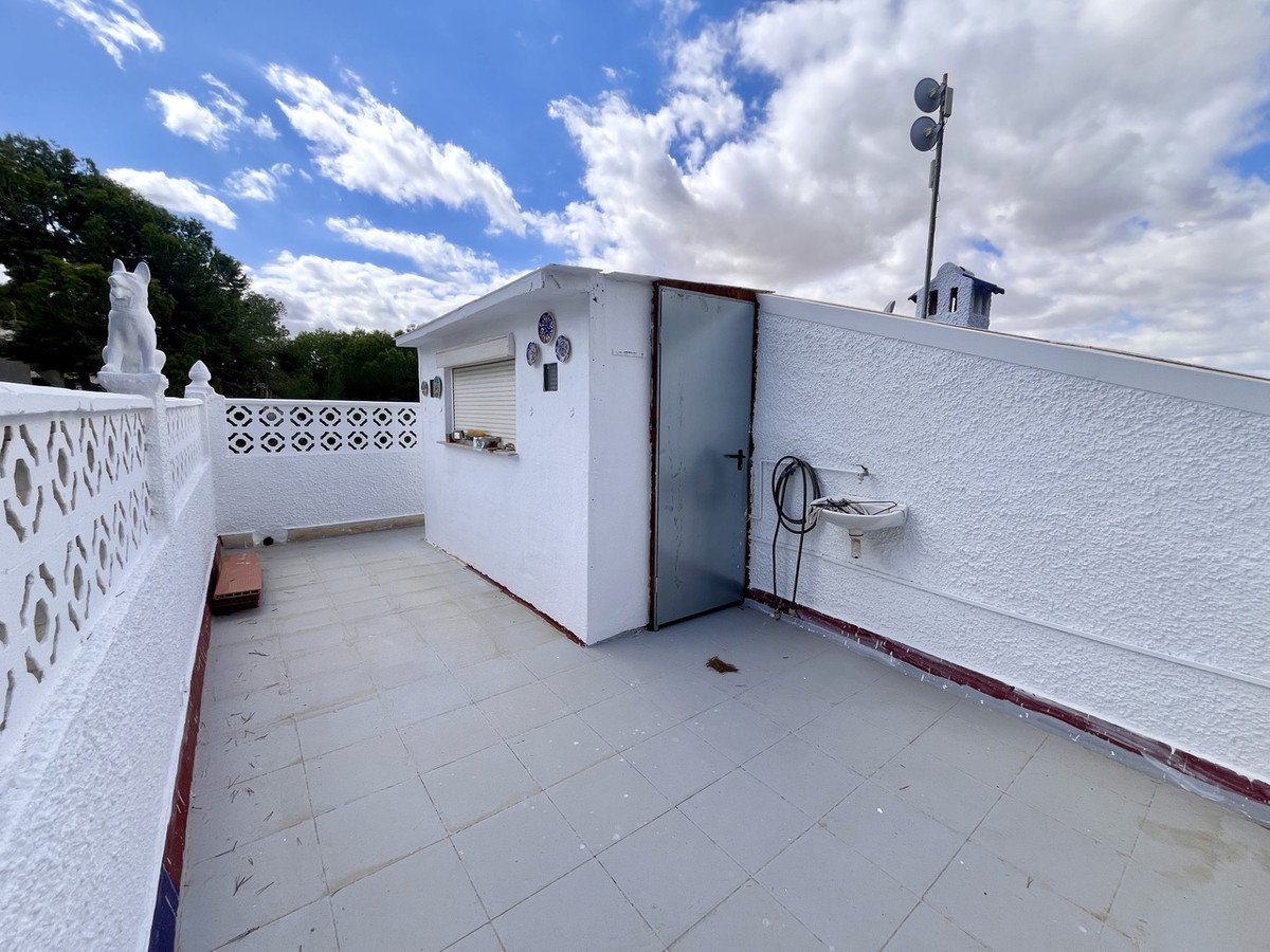 3 Bed Detached Villa in Pinar de Campoverde