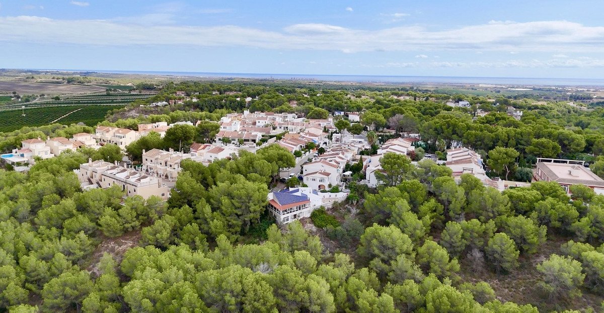 3 Bed Detached Villa in Pinar de Campoverde