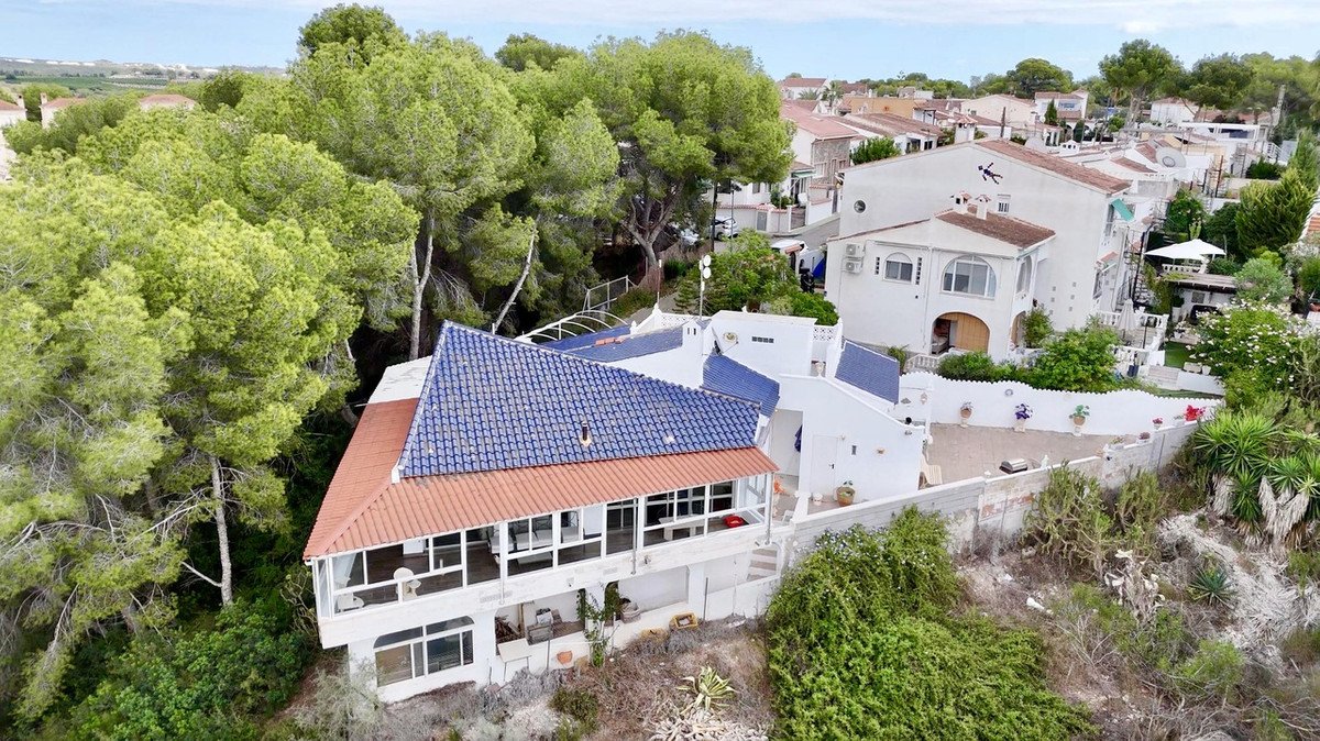 3 Bed Detached Villa in Pinar de Campoverde