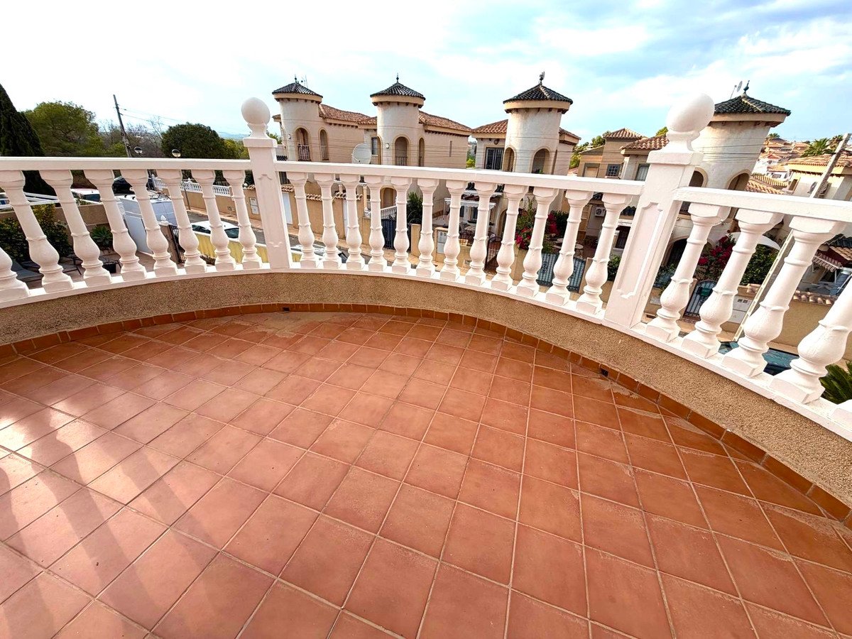 3 Bed Detached Villa in Orihuela Costa